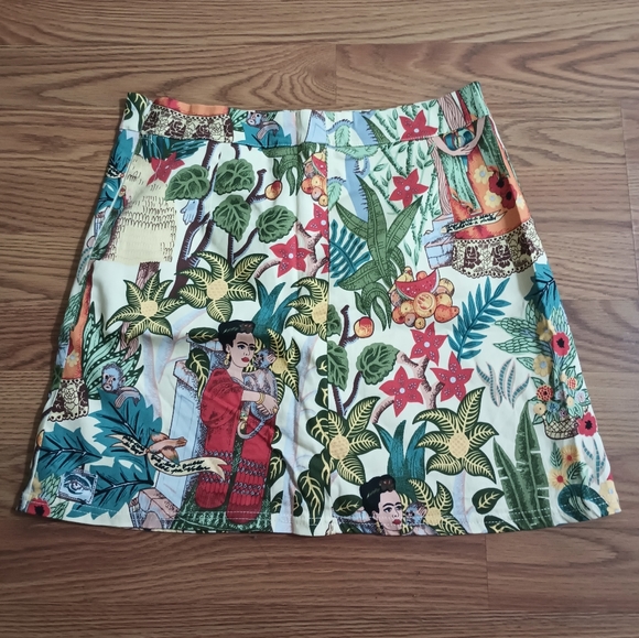 Frida Kahlo Skirt - Picture 3 of 5